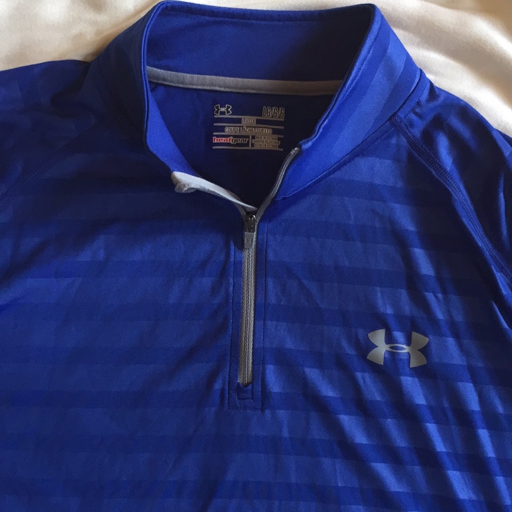 Men’s Under Armour blue half zip heat gear Large